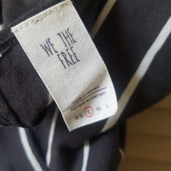 🌱 Free People Low Back Navy and White Striped Cap Sleeve Top - Picture 8 of 10